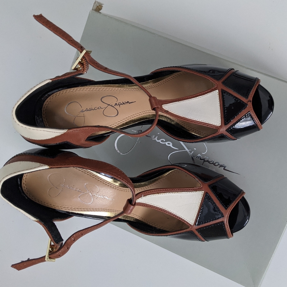Jessica Simpson Ritta Pumps - Picture 4 of 4